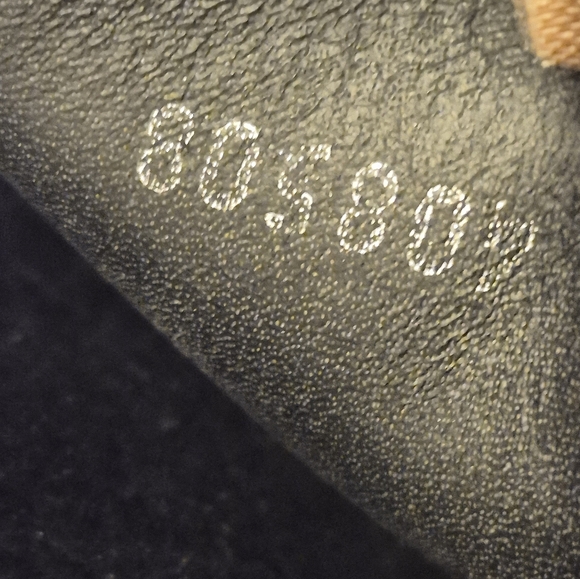 EUC Gucci Slides. - Picture 7 of 10